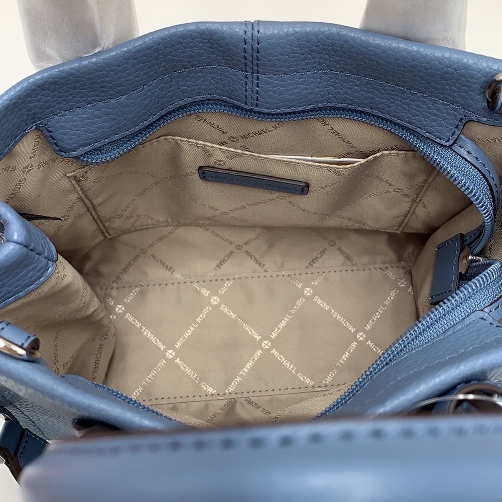 Michael Kors Mirella Small Pebbled Leather Crossbody Top Zip XBODY Bag Denim NWT - Picture 11 of 16